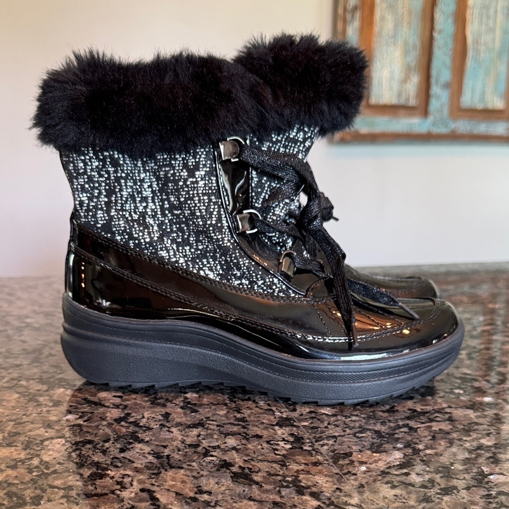 Anne Klein Black and Gray Winter Boots EUC 7.5